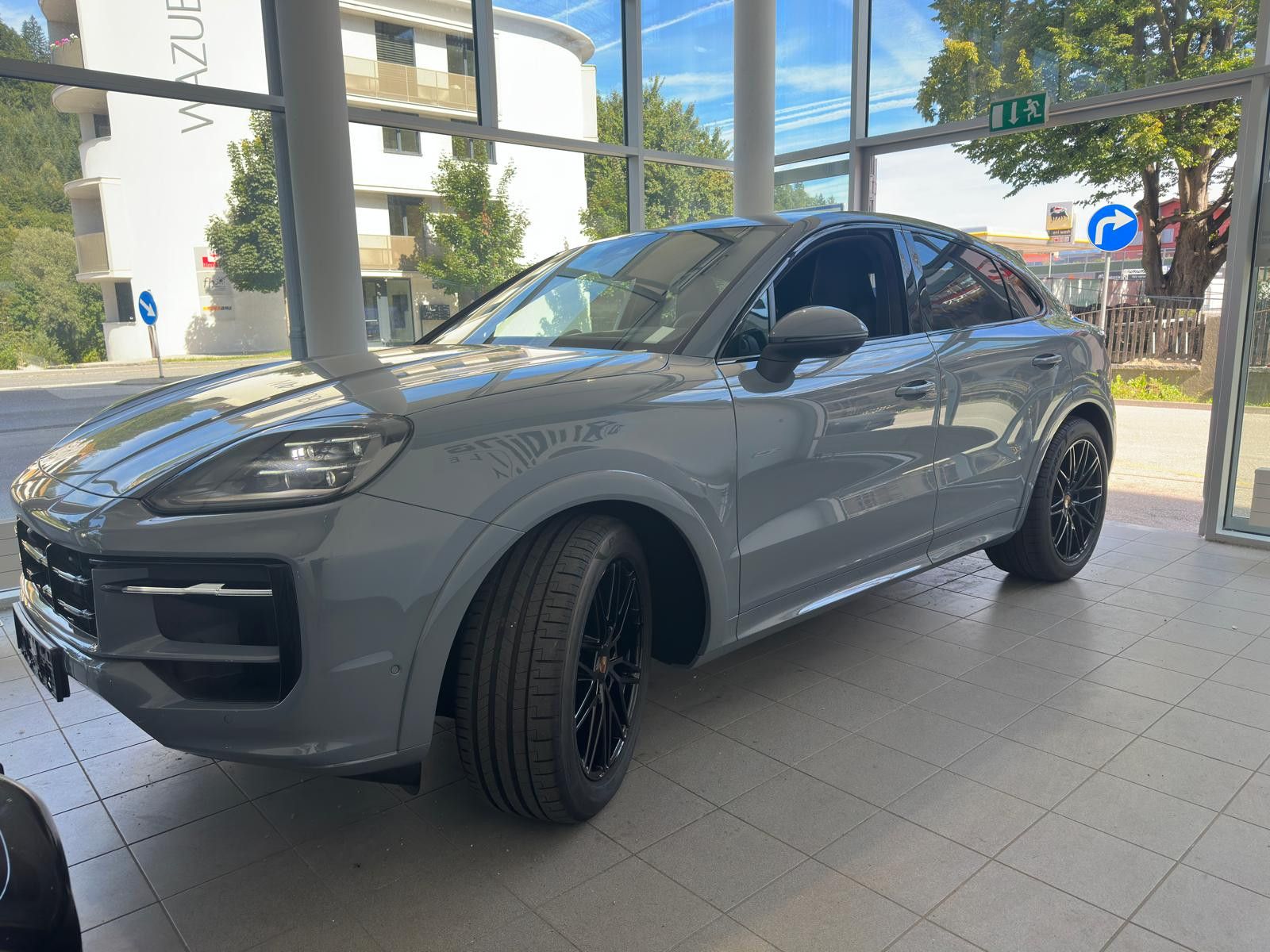 Porsche Cayenne Coupe Facelift/gr-sw/Sitzbel/HUD/18W/21