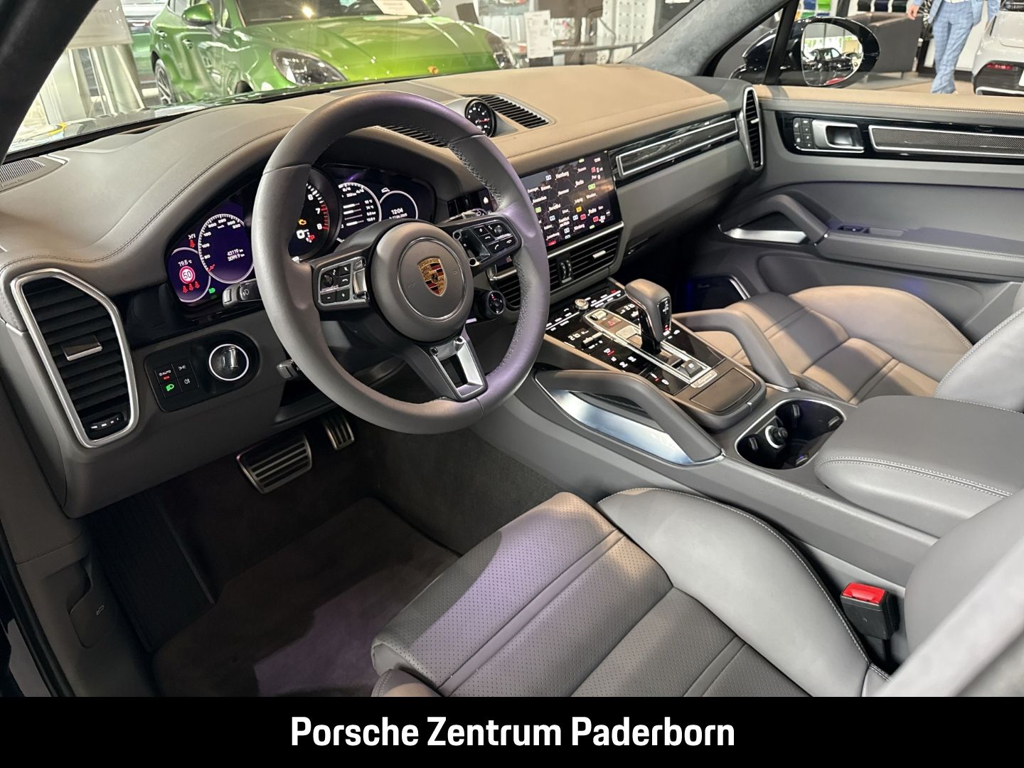 Porsche Cayenne Turbo Burmester Luftfederung LED-Matrix