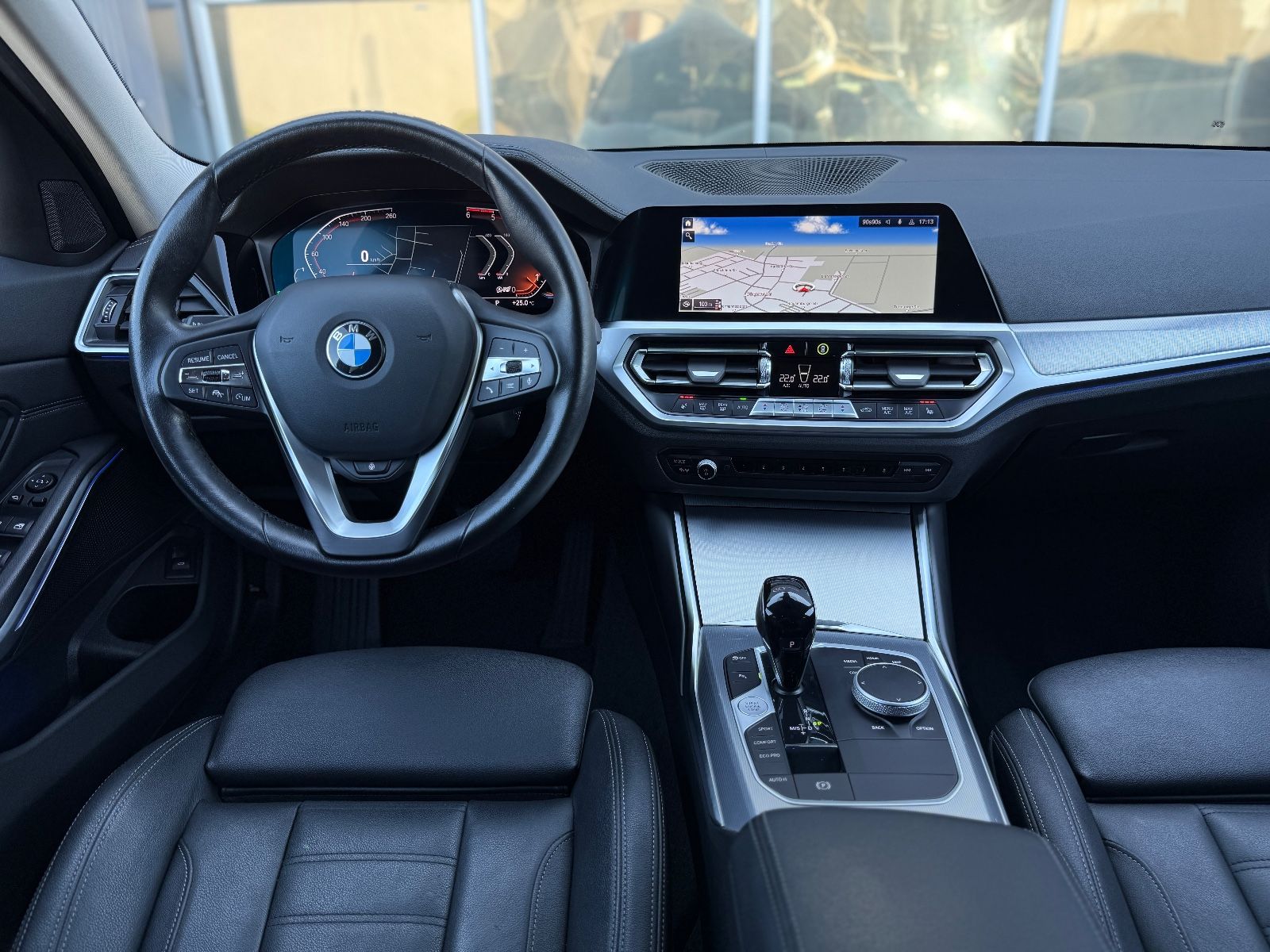 BMW 320 d xDrive LUXURY - Samsaru's Car Outlet
