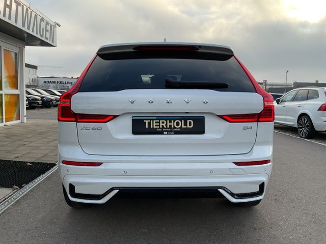 Volvo XC60 B4 Plus Dark 2WD ACC PANO 360° Allwetter