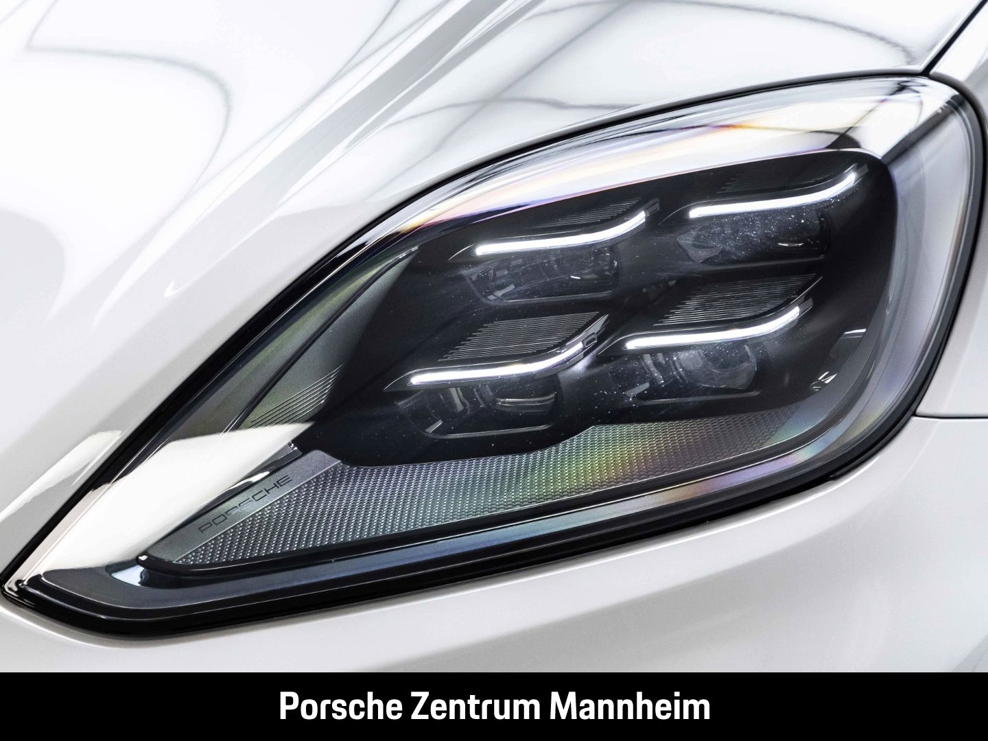 Porsche Cayenne E-Hybrid Luft HD-Matrix SportDesign Spor