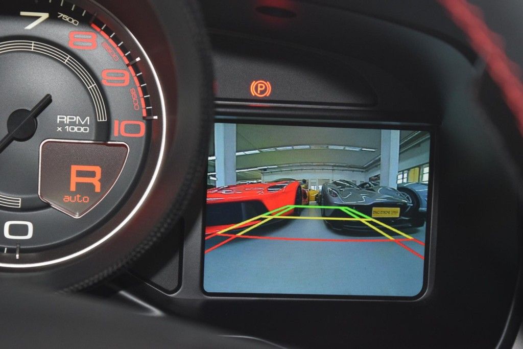 Ferrari F8 Spider - Samsaru's Car Outlet
