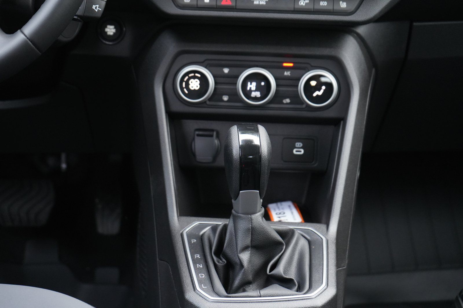 Dacia Sandero III TCe 90 CVT Stepway Extreme Sitzhei.