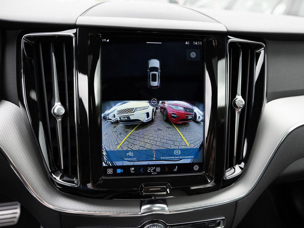 Volvo XC60 T8 AWD Recharge Plus Dark aus 1.Hand