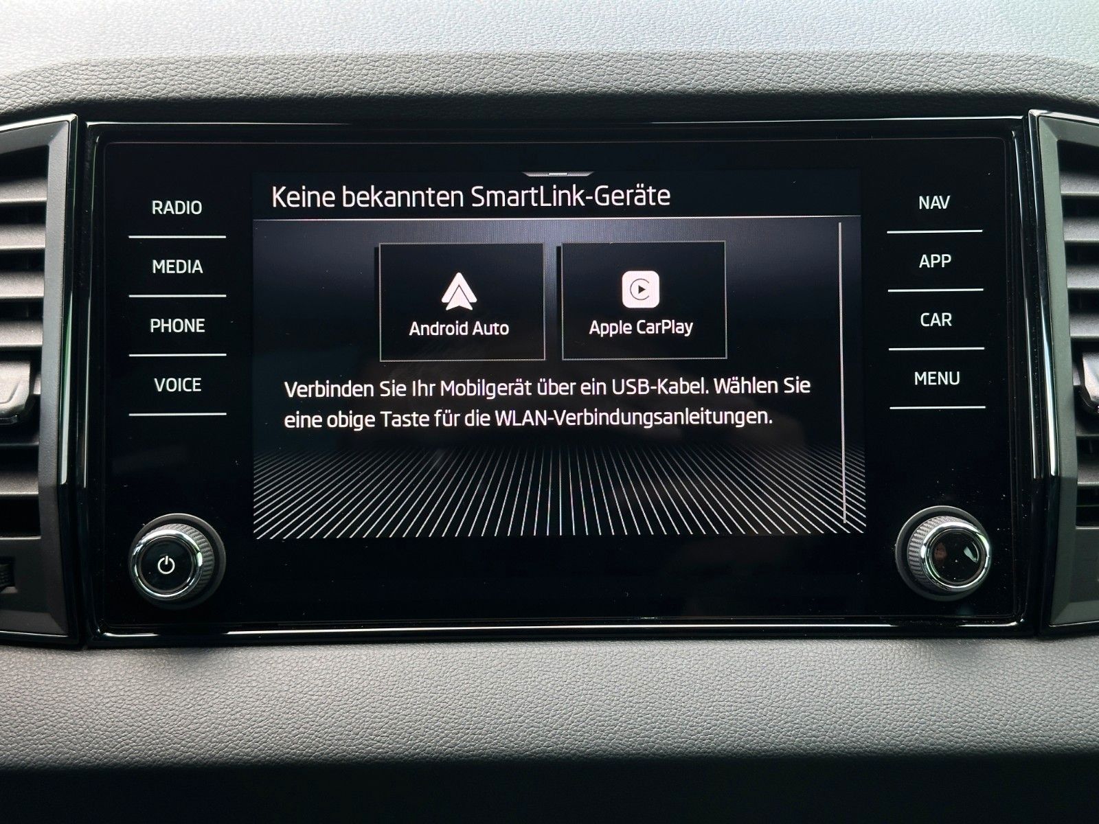 Skoda 2.0TDi 4x4 DSG Sportline ACC NAVI eHK LM18"AHK