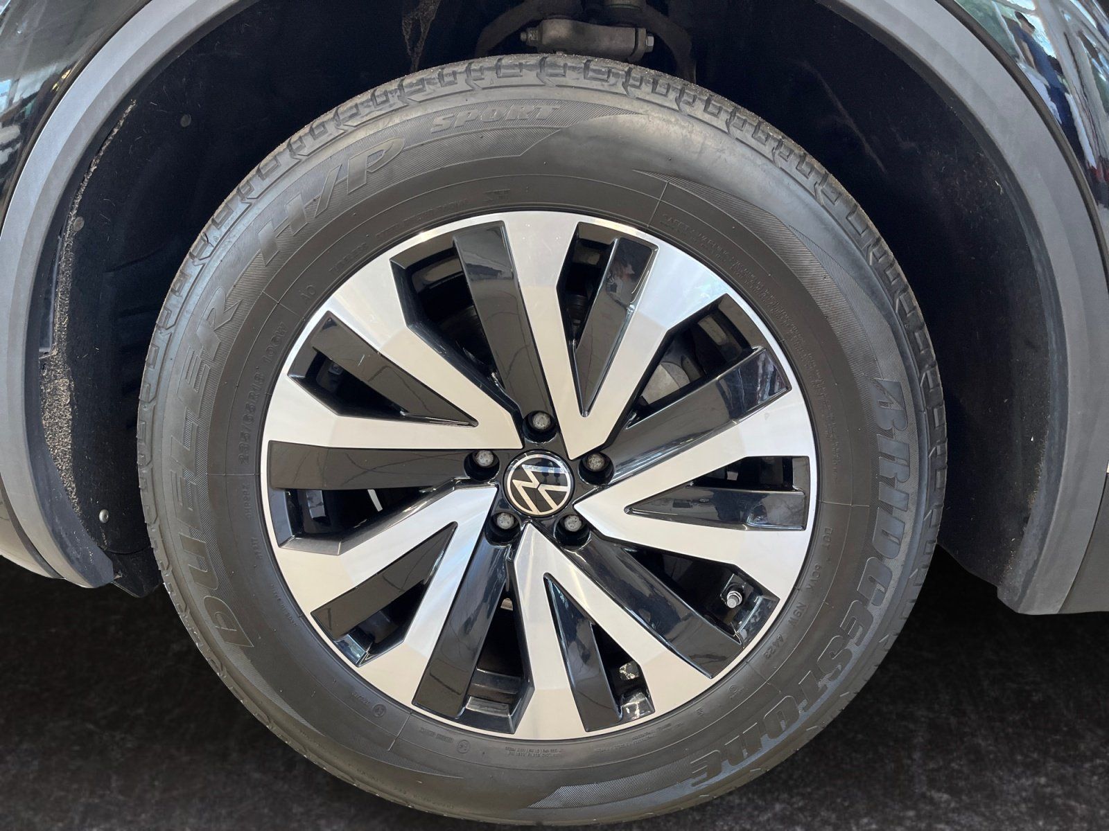 Volkswagen Touareg Elegance 3.0 V6 TDI DSG 4Motion LEDER AH