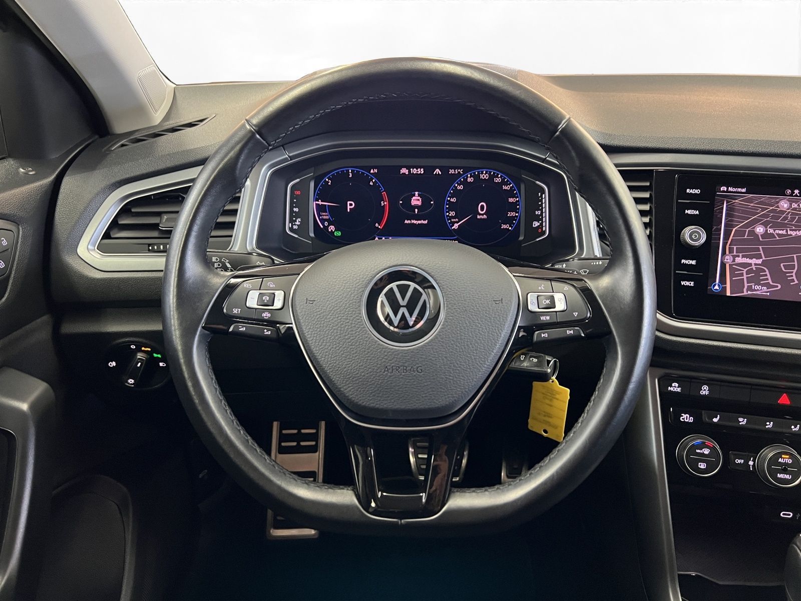 Volkswagen T-Roc 2.0 TDI Active - Samsaru's Car Outlet