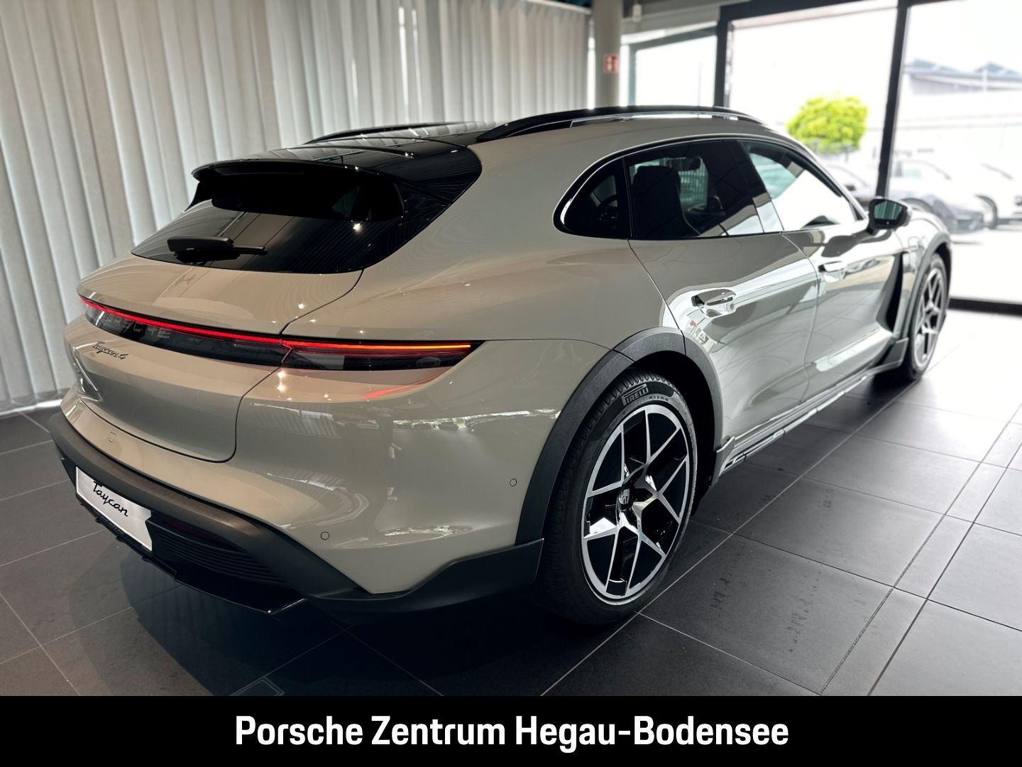Porsche Taycan 4 Cross Turismo/Offroad Design Paket/LED/
