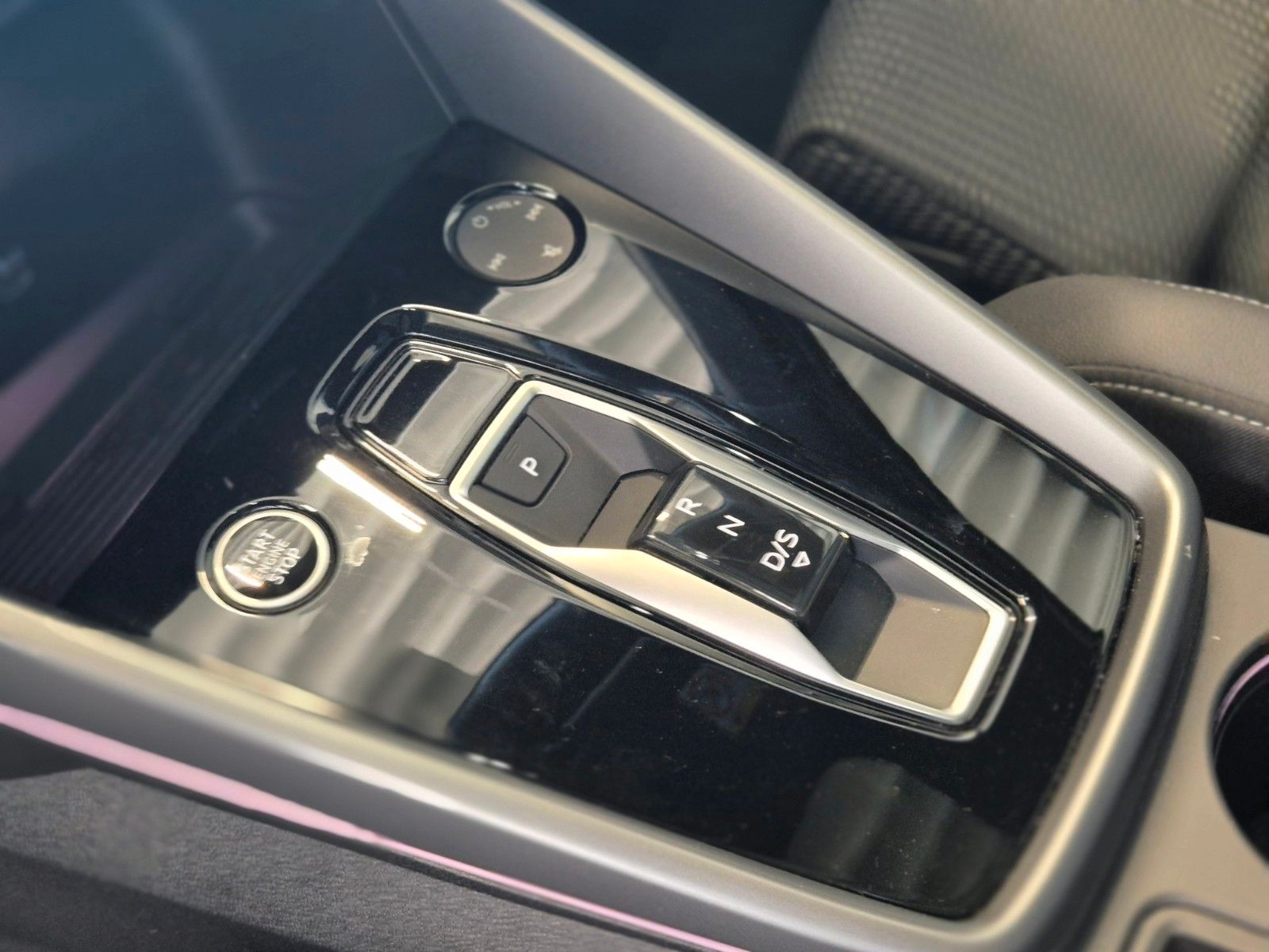 Audi A3 SPORTBACK 35 TDI S-LINE - Samsaru's Car Outlet