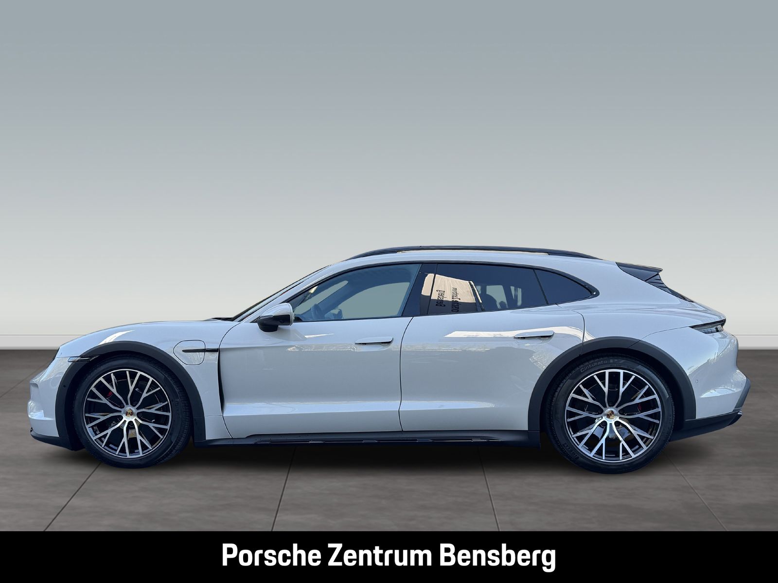 Porsche Taycan 4S Cross Turismo
