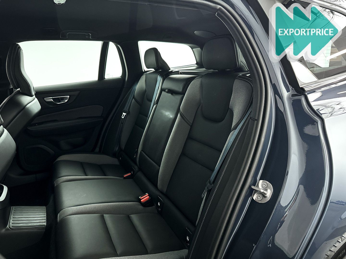 Volvo V60 T6 Plug-in hybrid AWD Plus Dark | 360° kamer