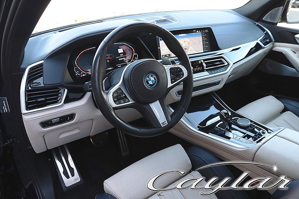 BMW X5 45e M SPORT SKY LOUNGE BELÜFTET NAPPA B&W 22"