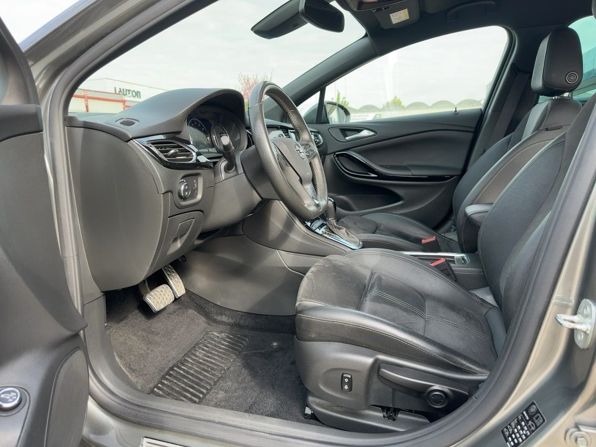 Opel Astra K 1.5 D Ultimate - Samsaru's Car Outlet