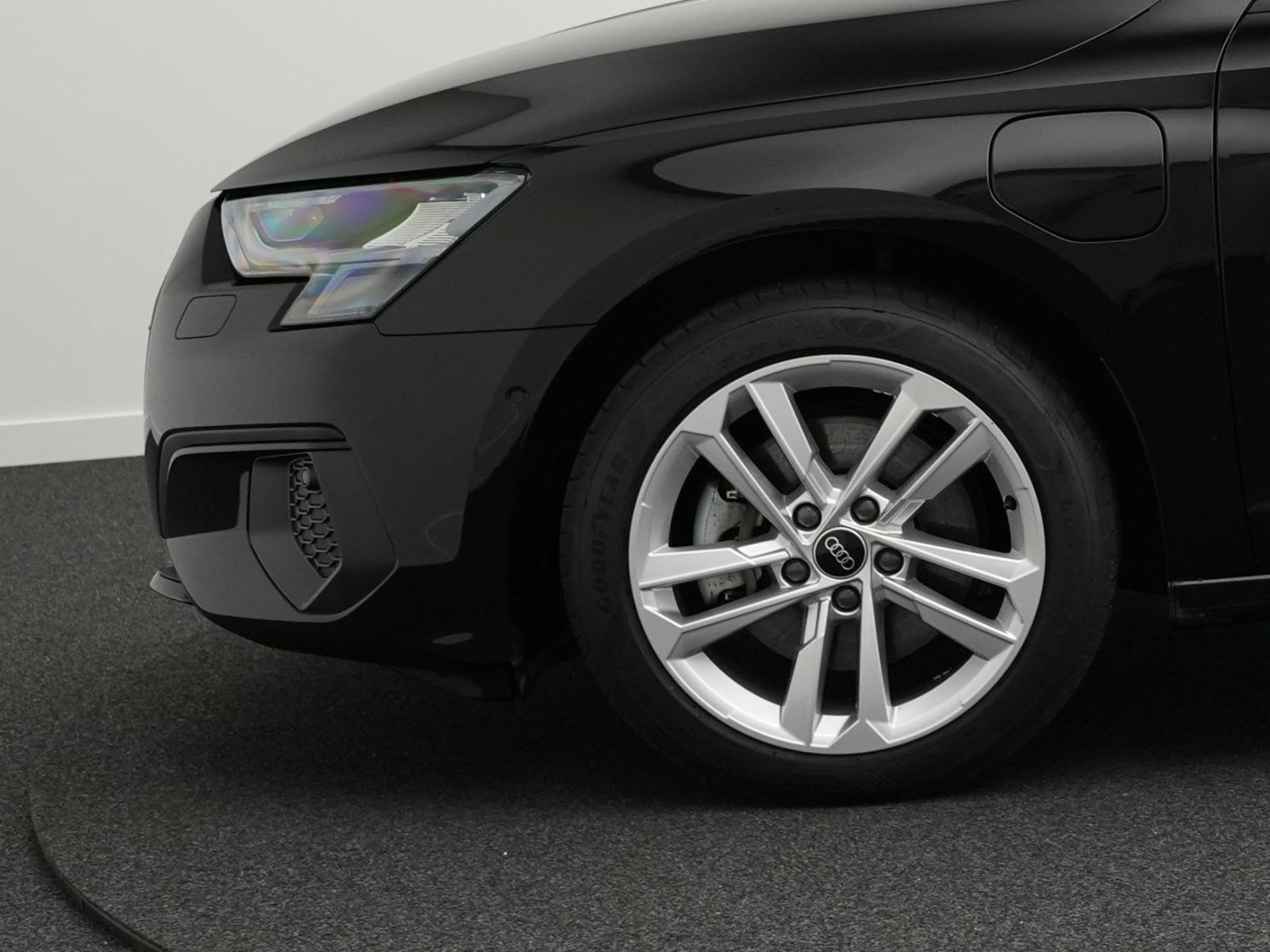 Audi A3 Sportback 40 TFSIe S tronic *VIRTUAL*LED*17''