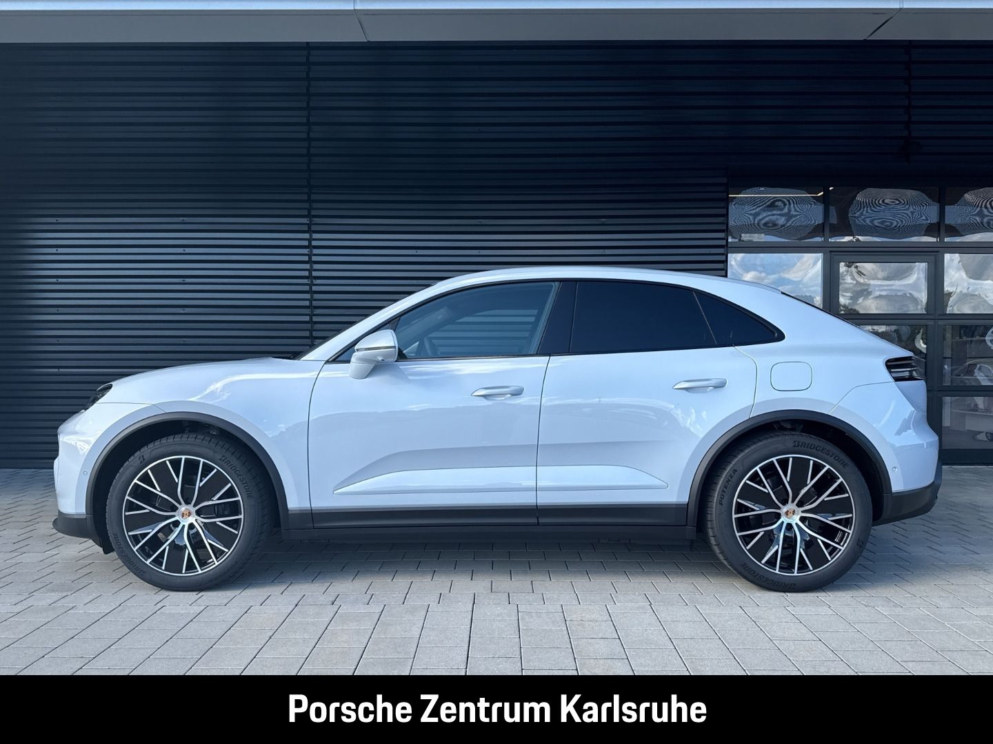 Porsche Macan 4 BOSE Luftfederung Panoramadach InnoDrive