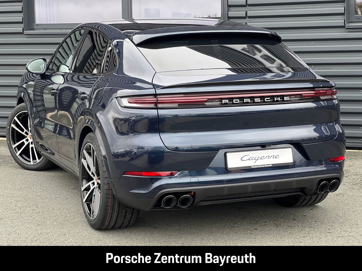 Porsche Cayenne E-Hybrid Coupe *AHV*HD-MATRIX*INNO*BOSE*