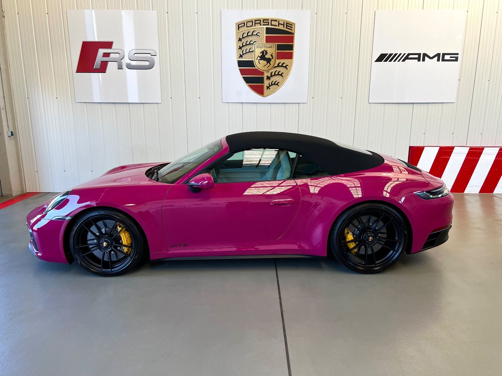 Porsche 992.1  4 GTS CABRIO PTS  LIFT HAL PCCB ExcManu