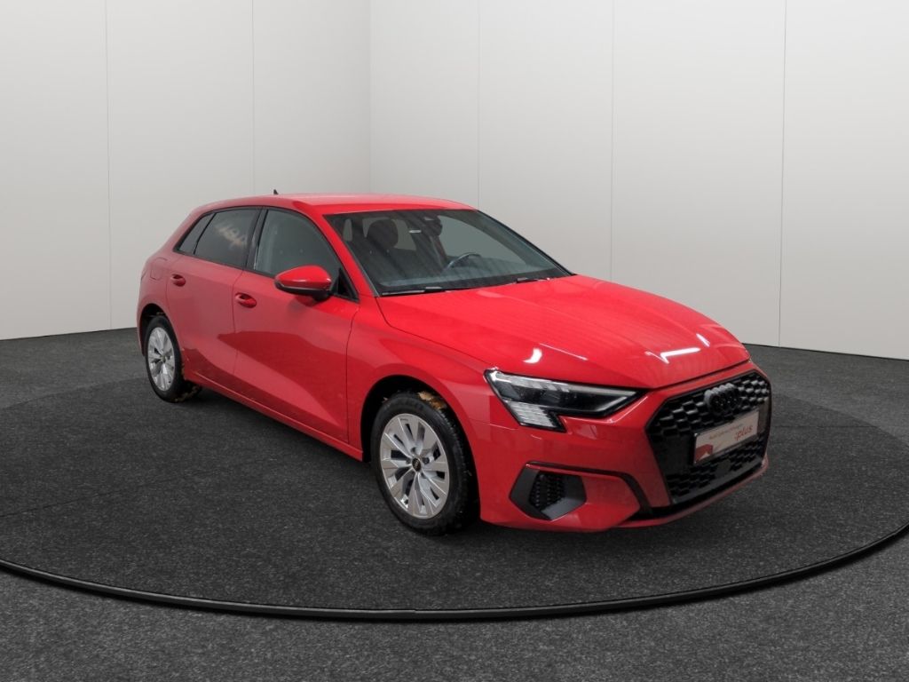 Audi A3 Sportback 40TFSIe S tronic Matrix SHZ PDC hin