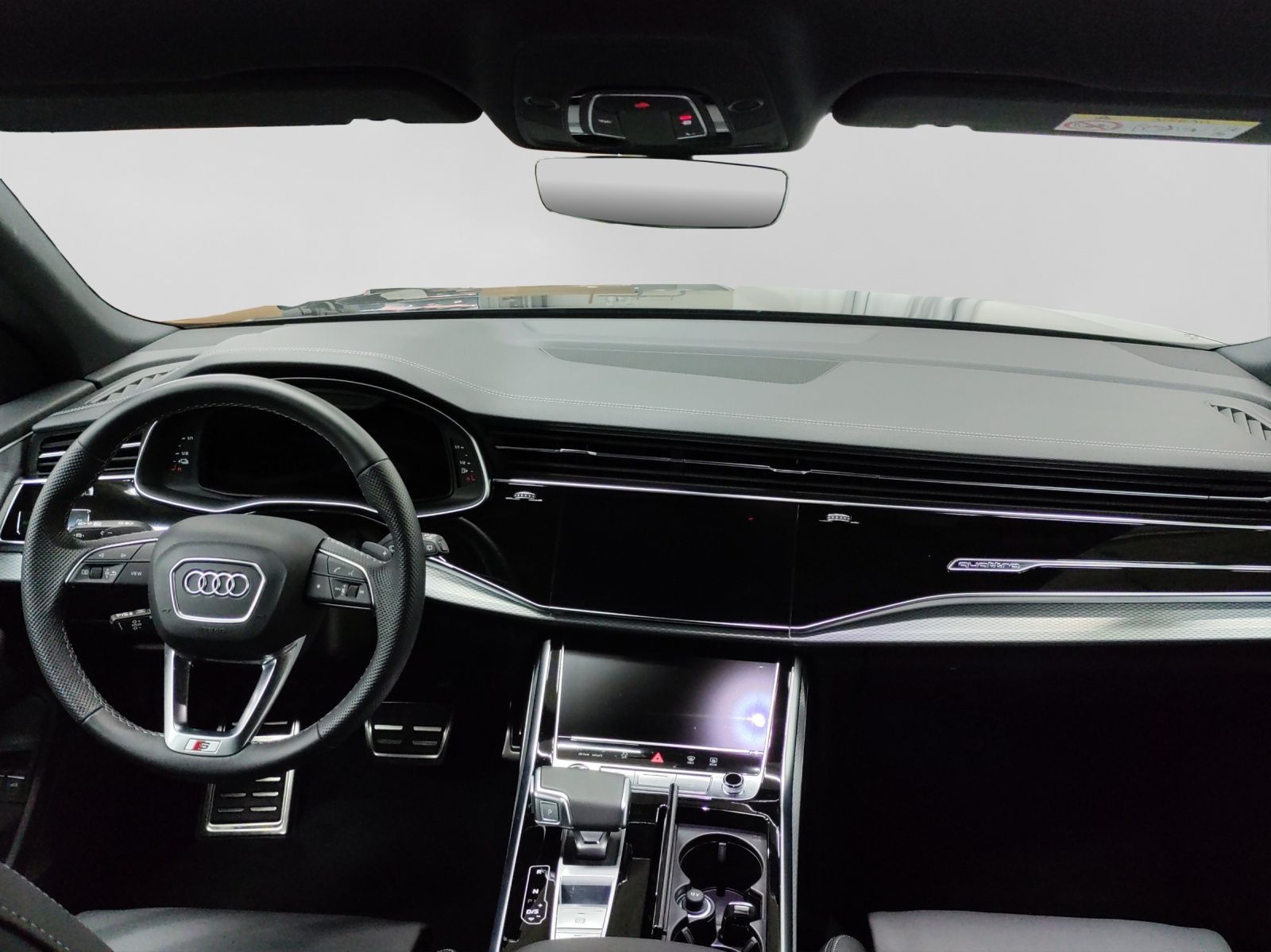 Audi Q8 TFSIe Q S LINE KAMERA NAVI AHK LM22