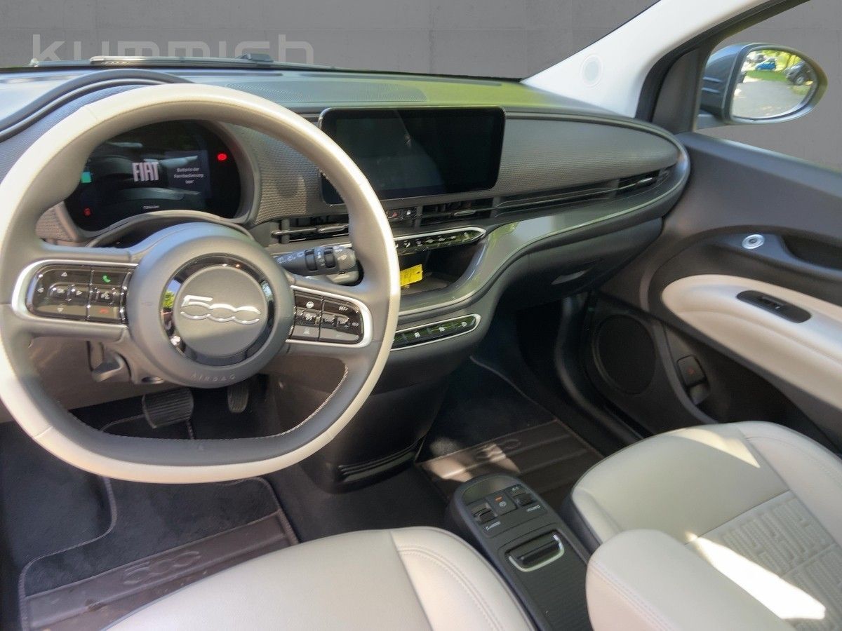 Fiat 500e La Prima - Samsaru's Car Outlet