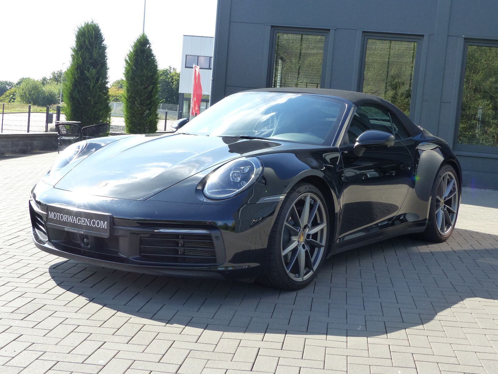 Porsche 992 Carrera 4 Cabriolet