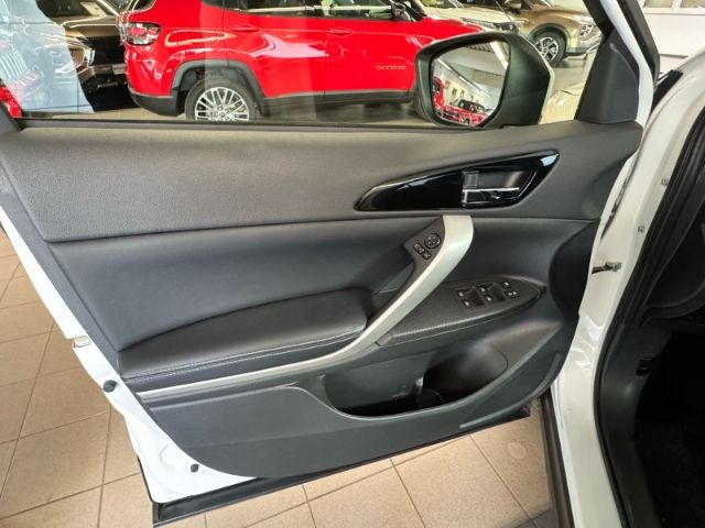 Mitsubishi Eclipse Cross Mitsubishi Plug-In Hybrid Plus MJ2