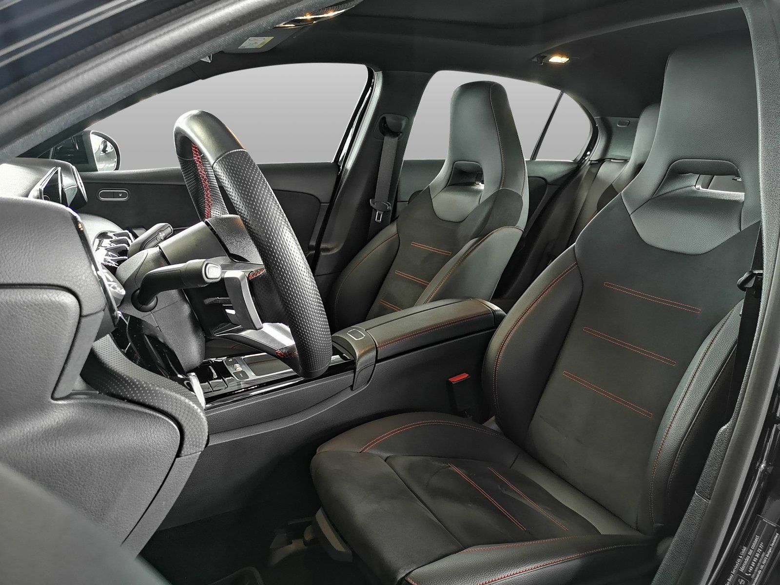 Mercedes-Benz A 180 d AMG ADVANCED PLUS - Samsaru's Car Outlet