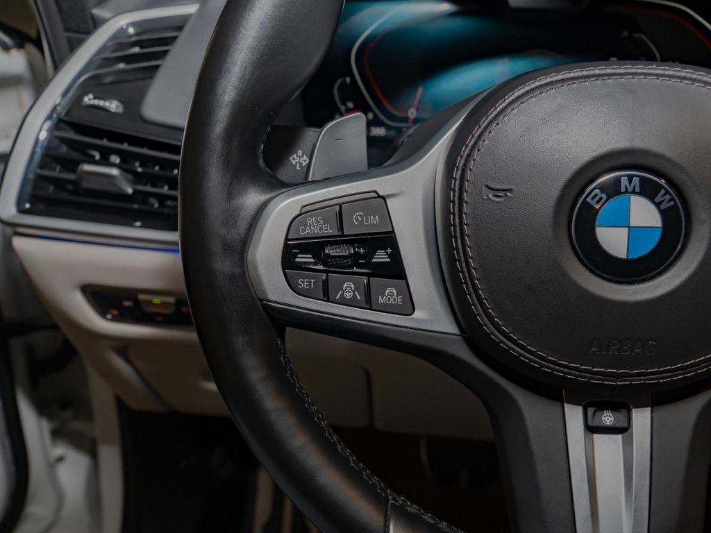 BMW X6 xDrive 30d M-Sport PANO AHK HUD 360° LASER