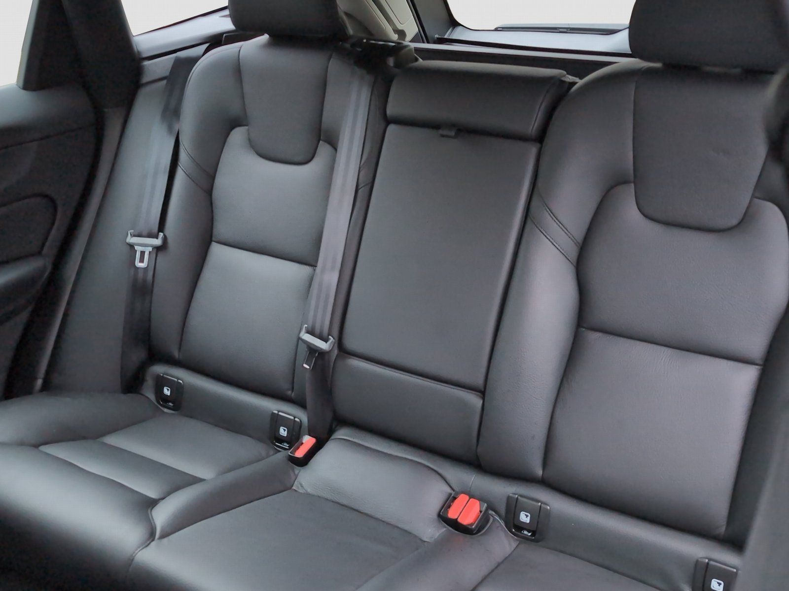 Volvo XC60+B4+Diesel+AWD+GT+Plus+Dark+Standhzg+HarmanK