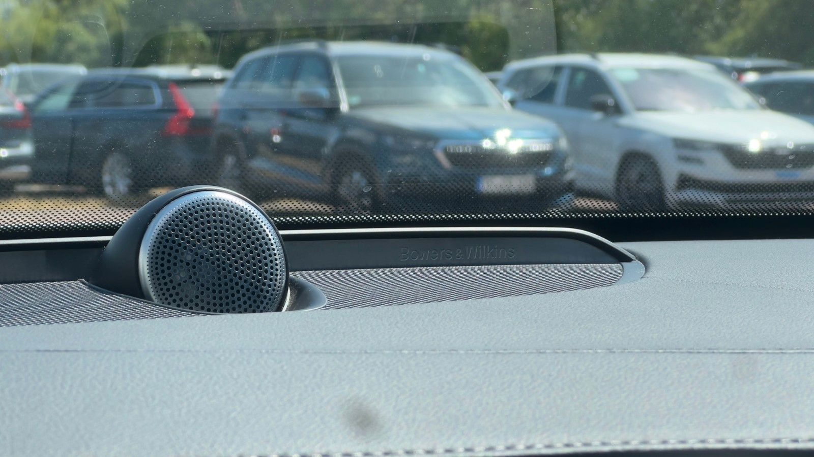 Volvo XC90 B5 D AWD Ultimate Dark*B&W*HUD*LUFT*AHK*ACC