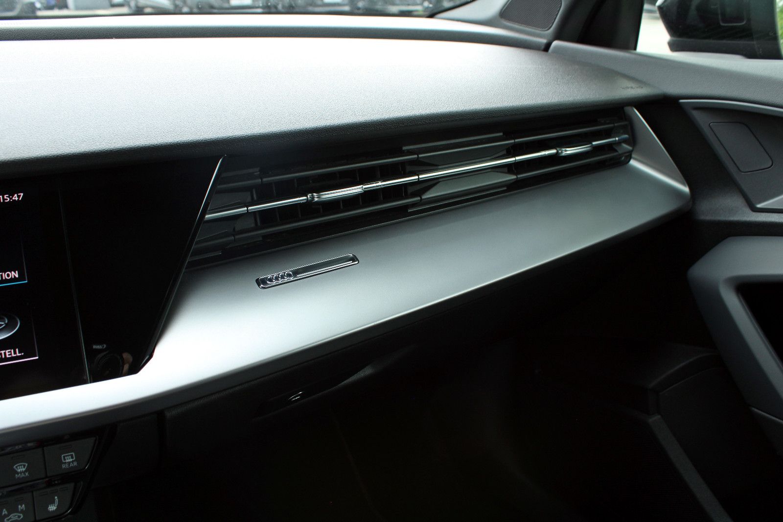 Audi A3 Sportback 35 TDI S-tronic - Samsaru's Car Outlet