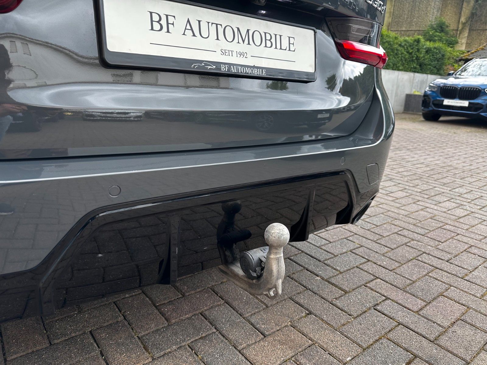 BMW 330d xDrive M Sport PANO*AHK*StandH*H&K*AdapLED