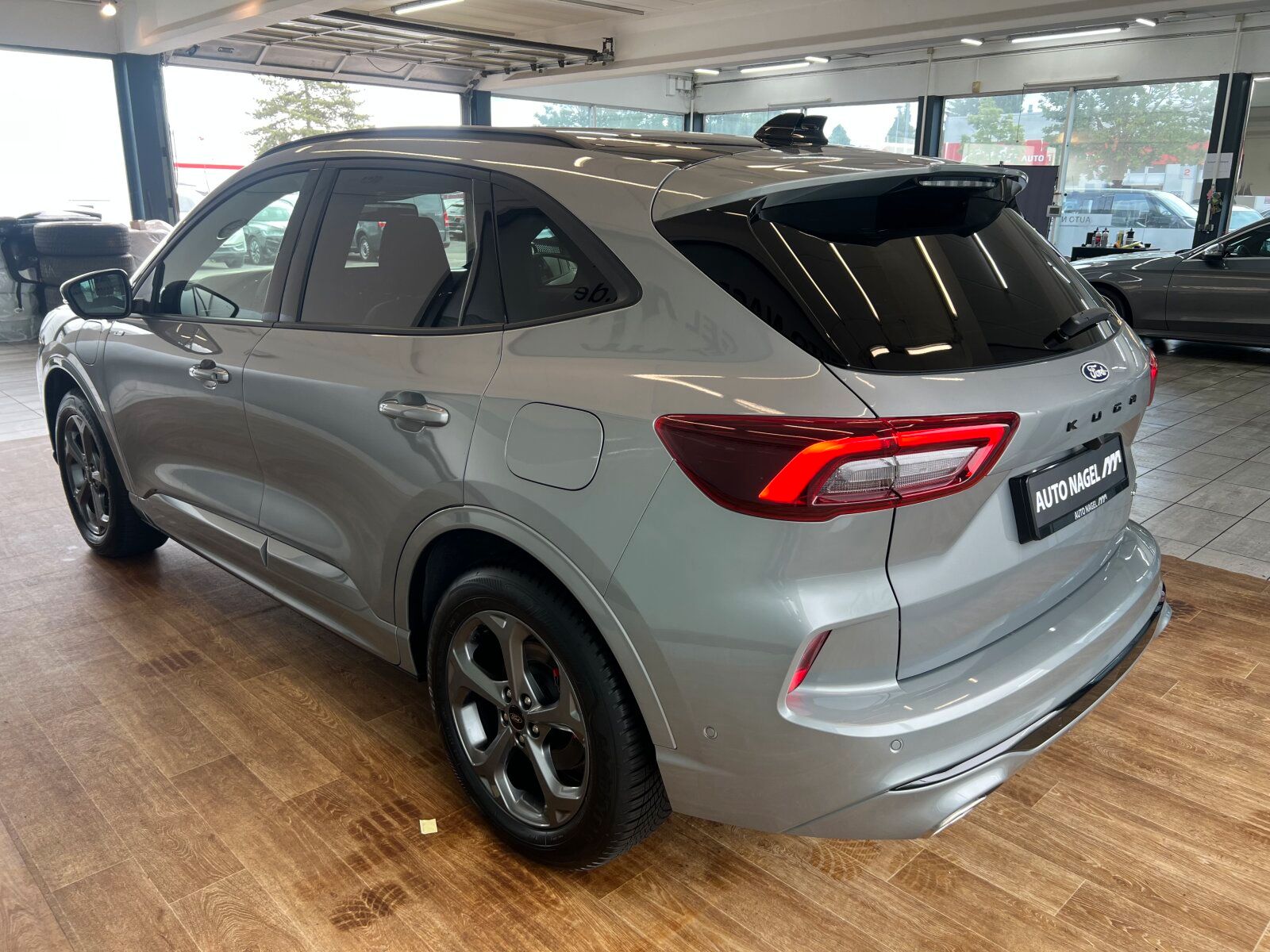 Ford Kuga 2.5 PHEV ST-Line X +Matrix-LED+NAVI+AHK+ACC