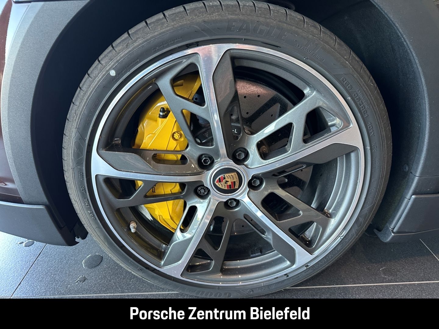Porsche Taycan Turbo S Cross Turismo Burmester Panorama