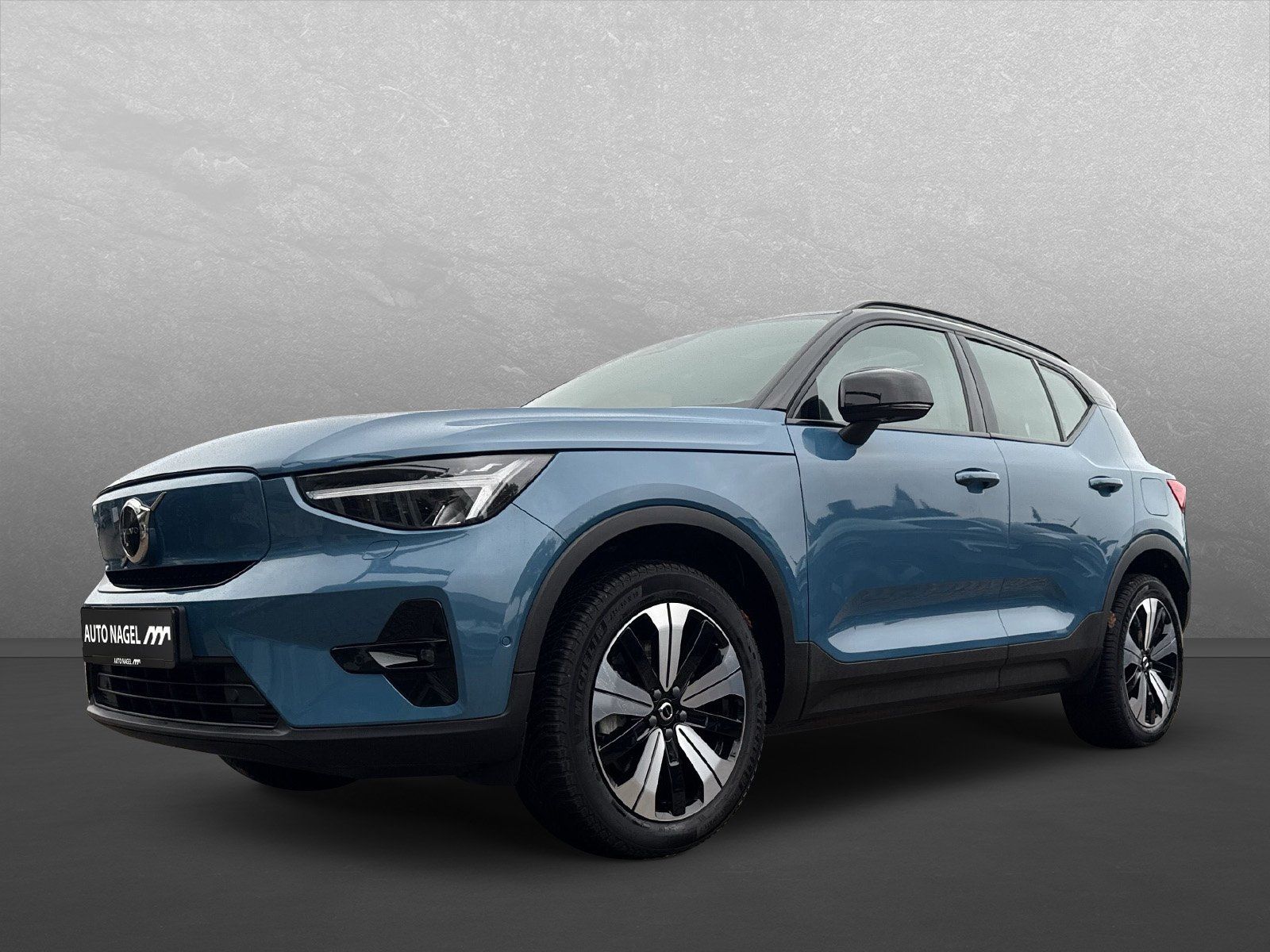 Volvo XC40 Recharge Pure Ulltimate + AHK+WinterPaket