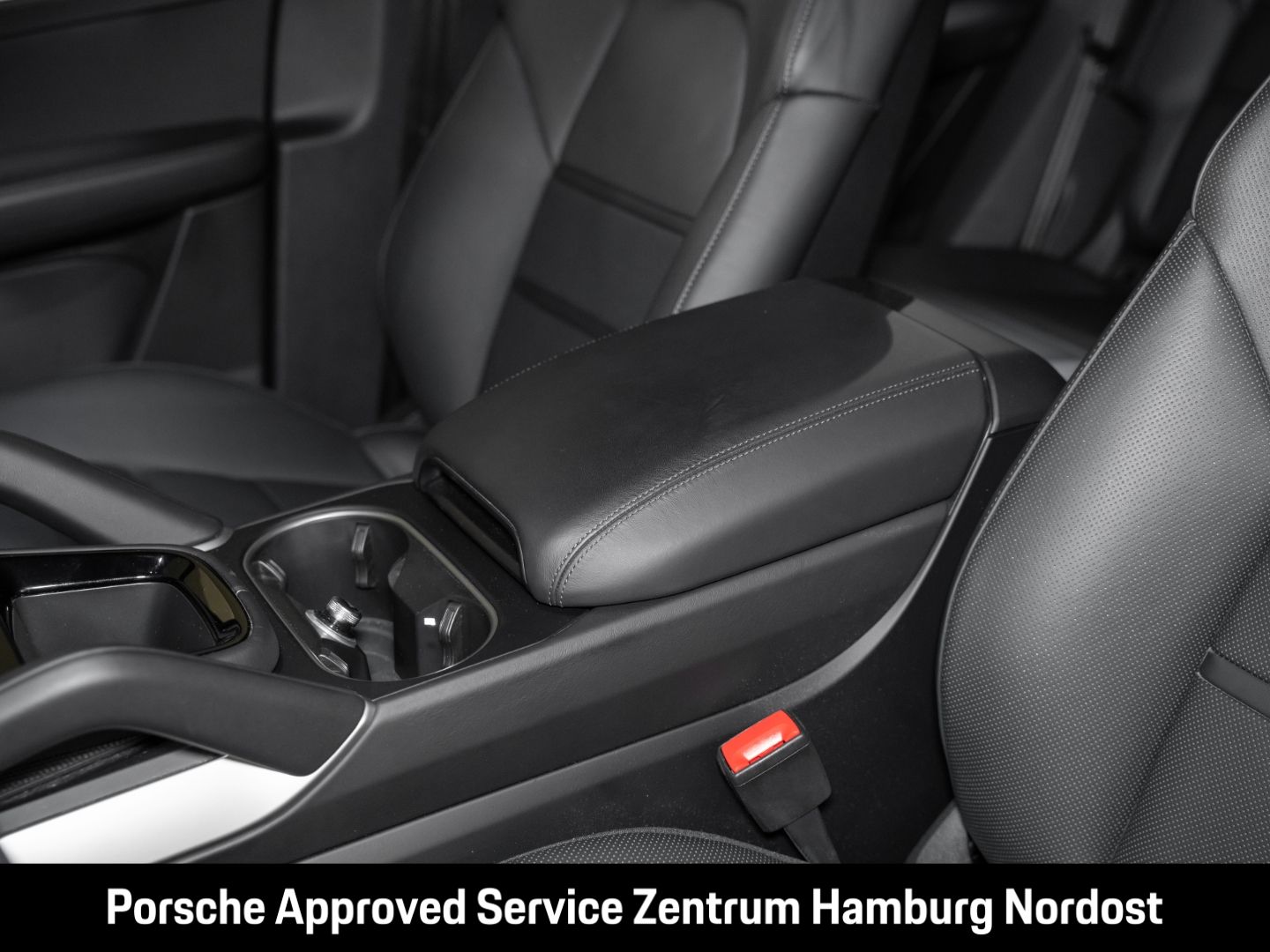 Porsche Cayenne E-Hybrid Coupe PASM BOSE InnoDrive 360°