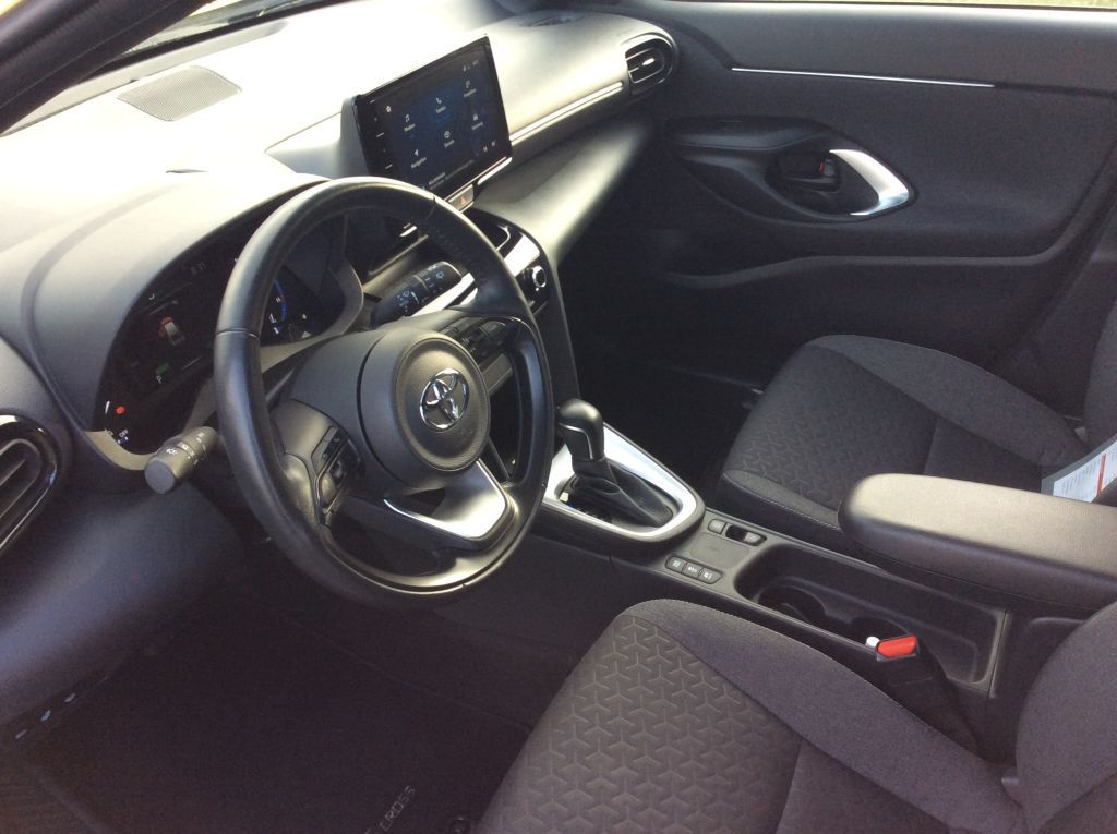 Toyota Yaris Cross Hybrid  Team D +WPKT+TSS+