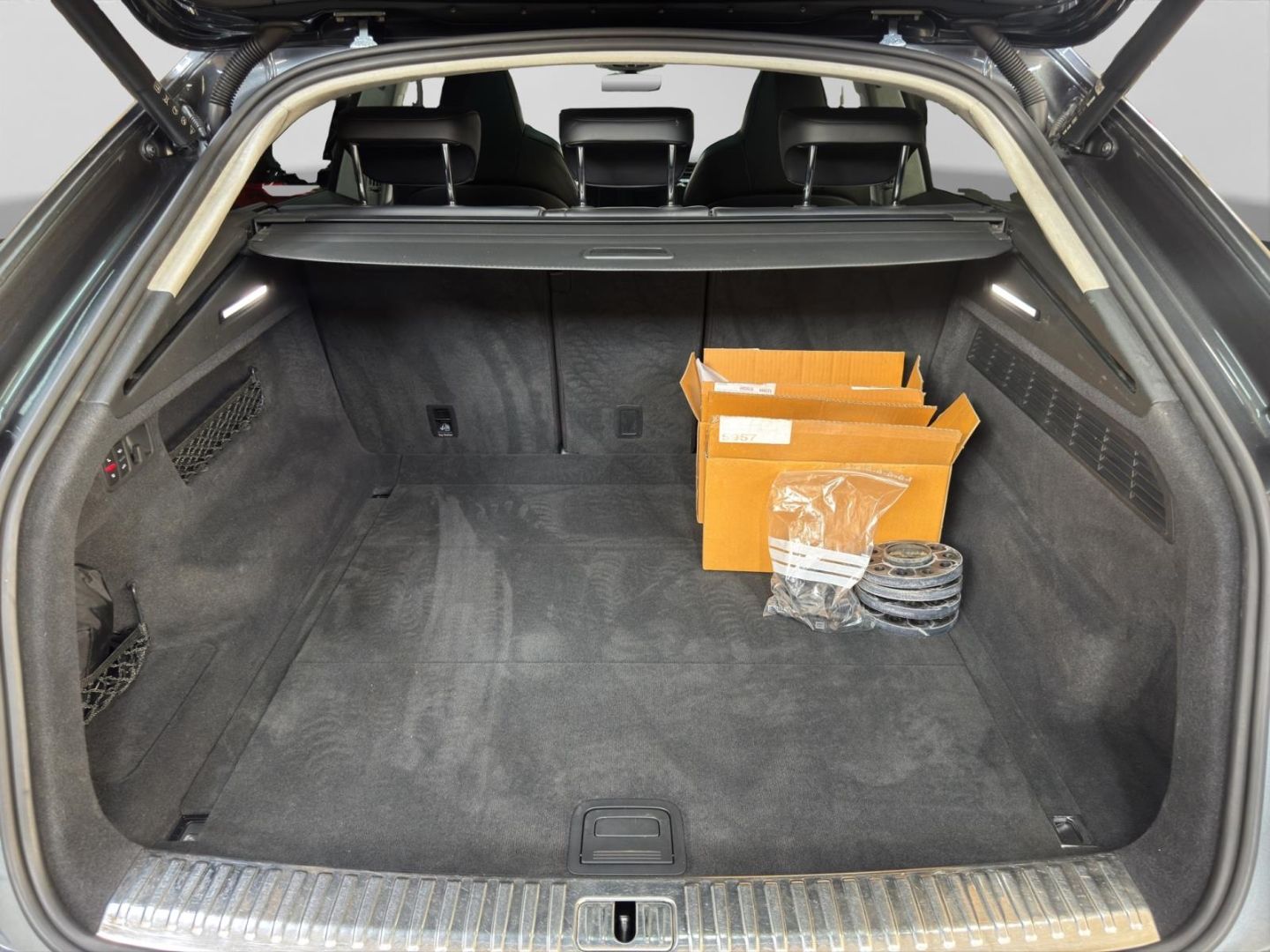 Audi RSQ8 4.0 TFSI quattro Alu LED Pano AHK ACC Kamer