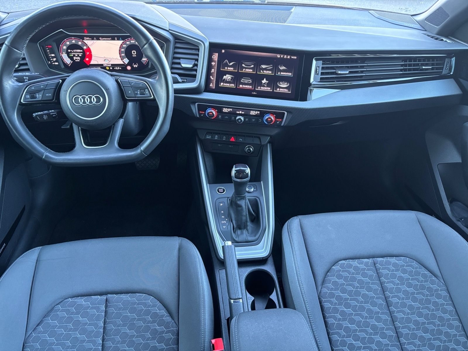 Audi A1 Sportback 40 2.0 TFSI S-line ACC RFK Navi LED