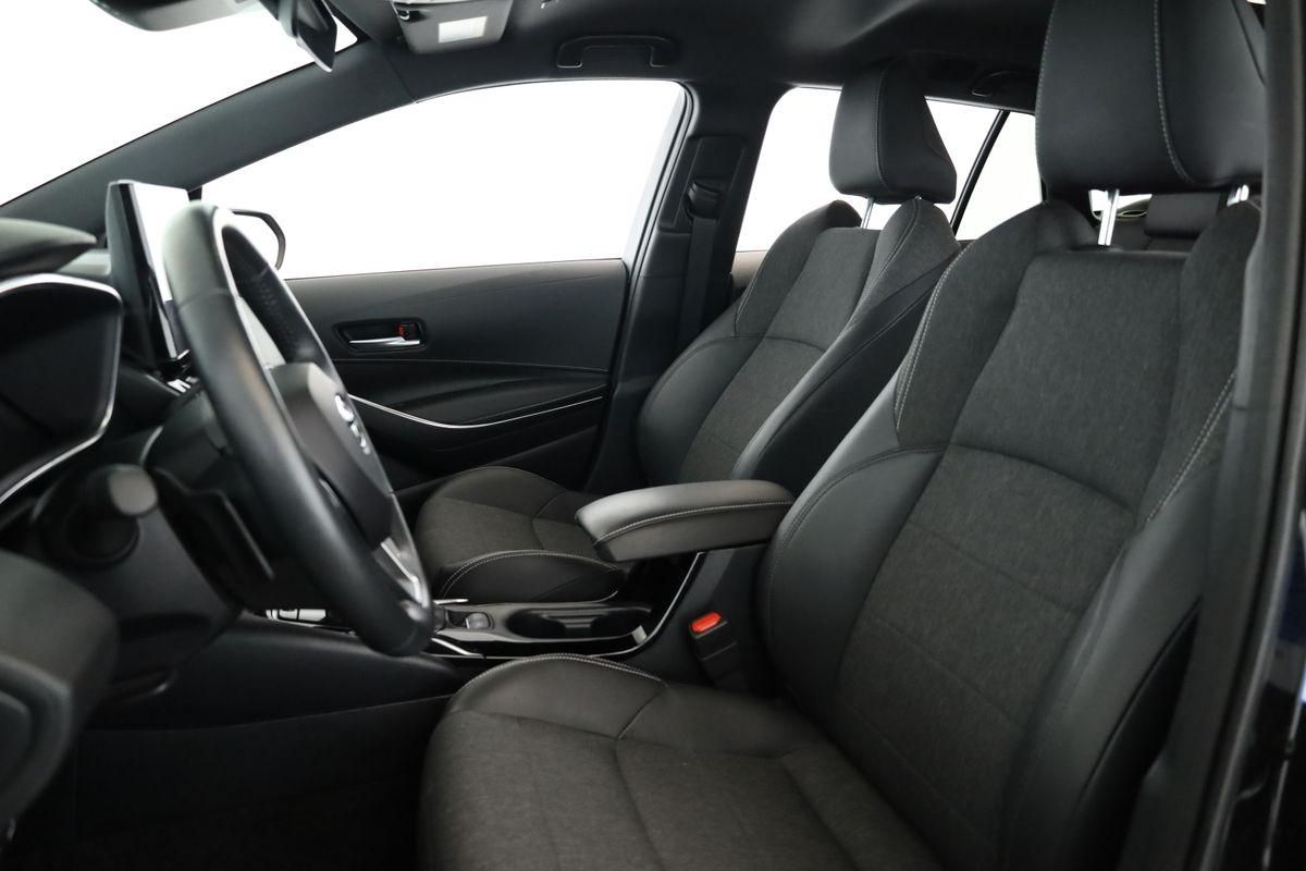 Toyota Corolla Touring Sports 2.0 CVT Team D Navi Kam