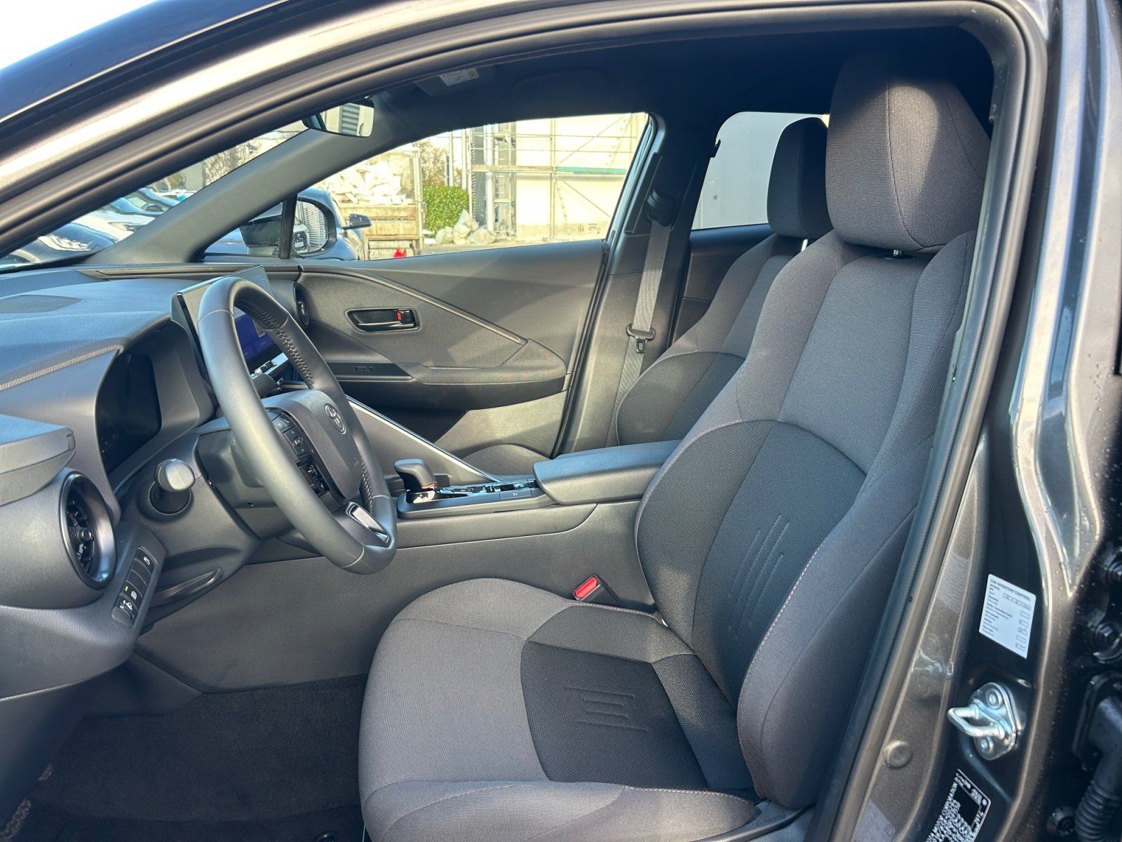 Toyota C-HR - 1.8 l Hybrid 4x2 Team D CVT 2xKlima ACC