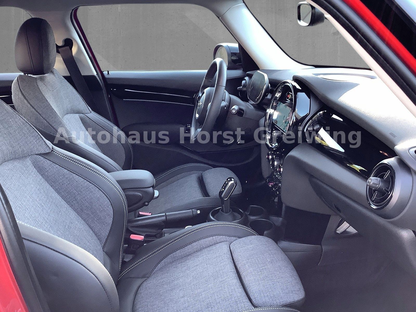 MINI 5-trg.Aut. Cooper - Samsaru's Car Outlet