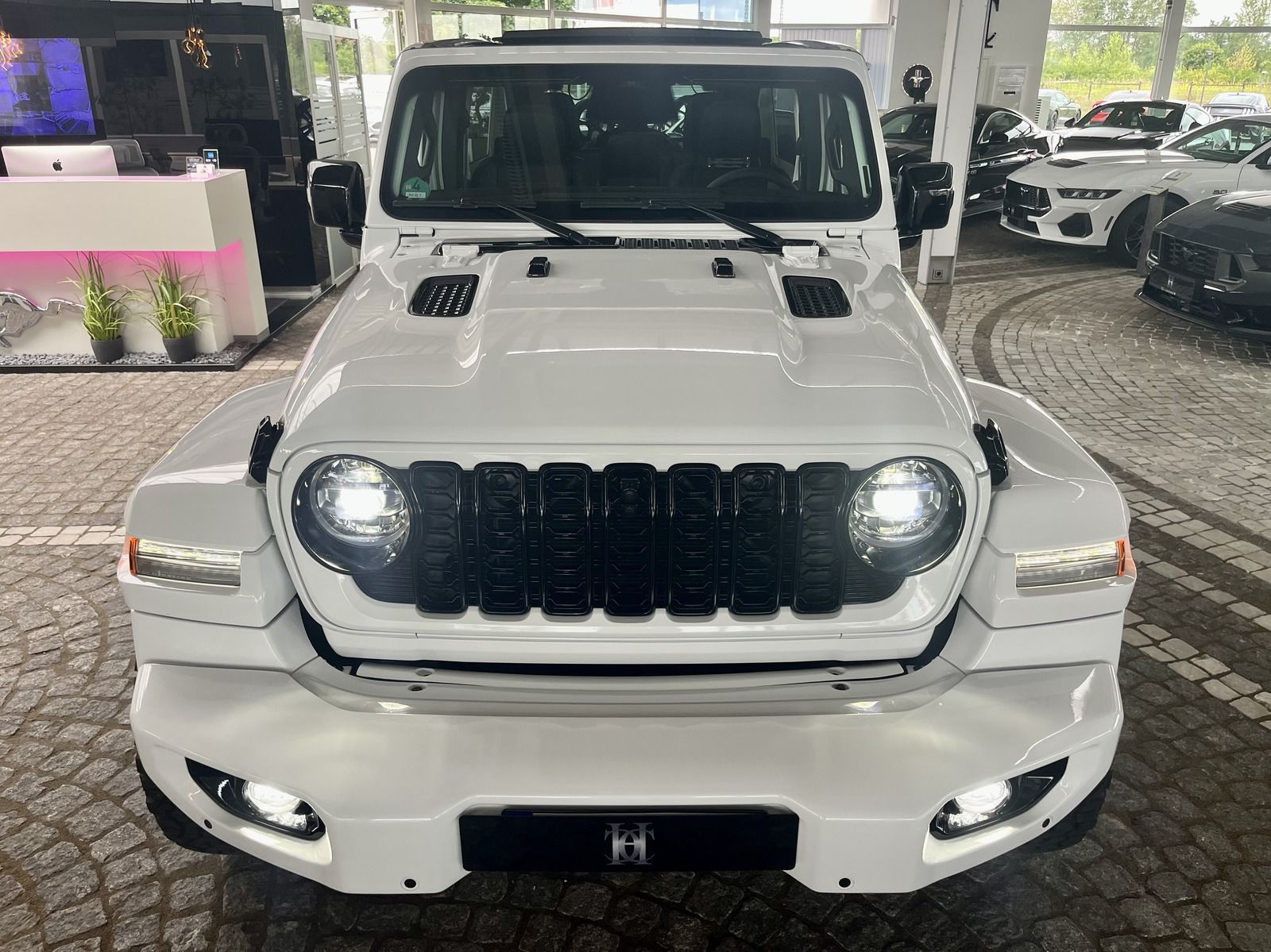 Jeep Wrangler 2.0 Sky One Rubicon Brute Look + Carbon