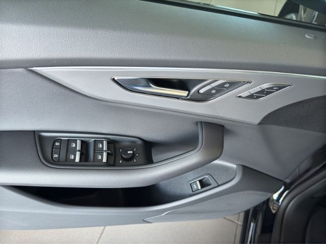 Audi Q8 S line 50TDI quattro - Samsaru's Car Outlet