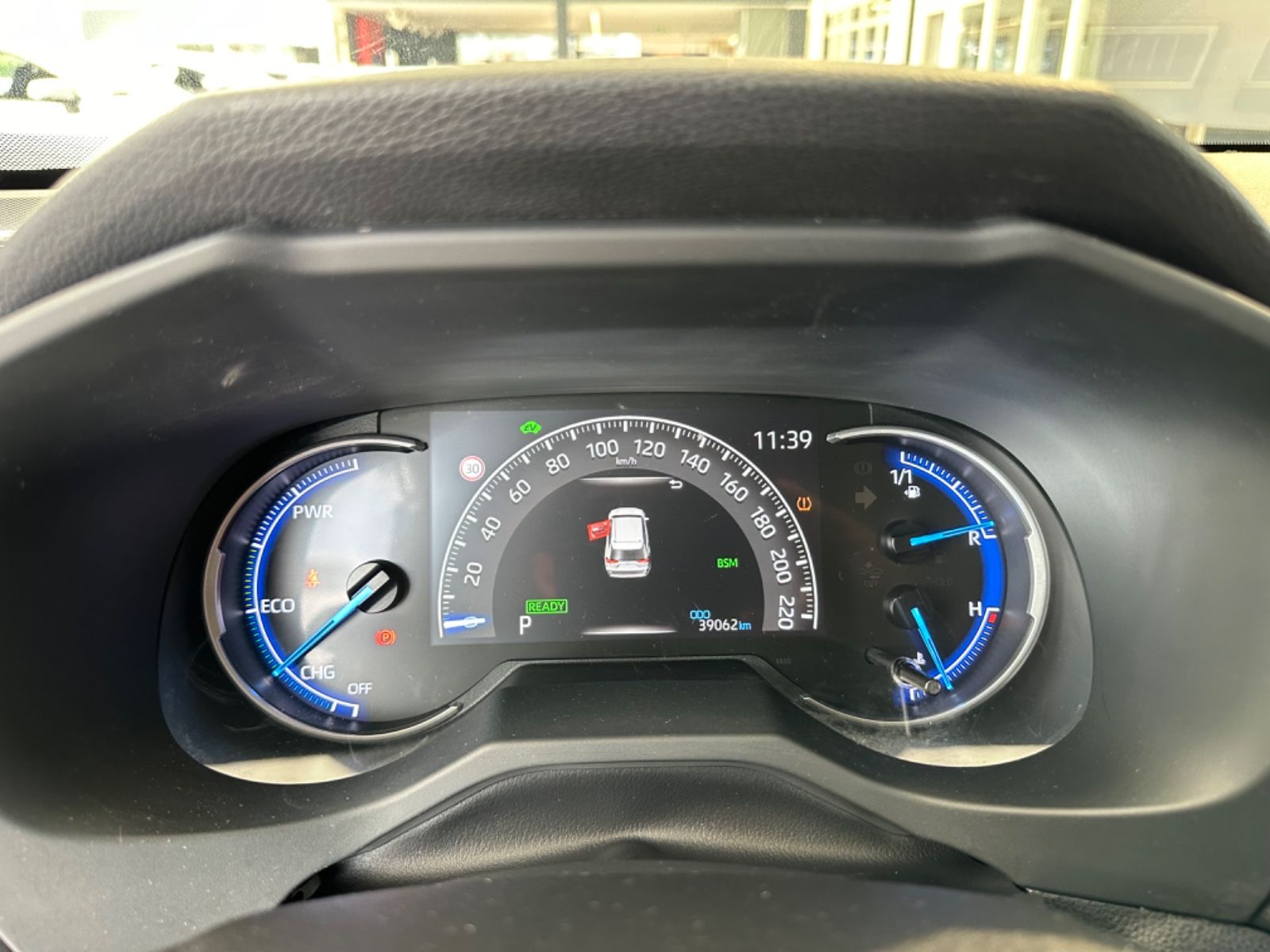 Toyota RAV 4 Hybrid - Samsaru's Car Outlet