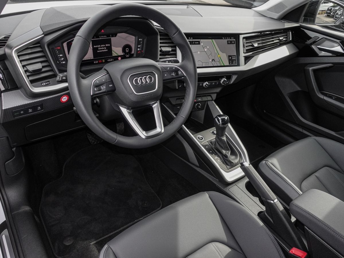 Audi A1 Sportback 30 TFSI S tronic S line - Samsaru's Car Outlet