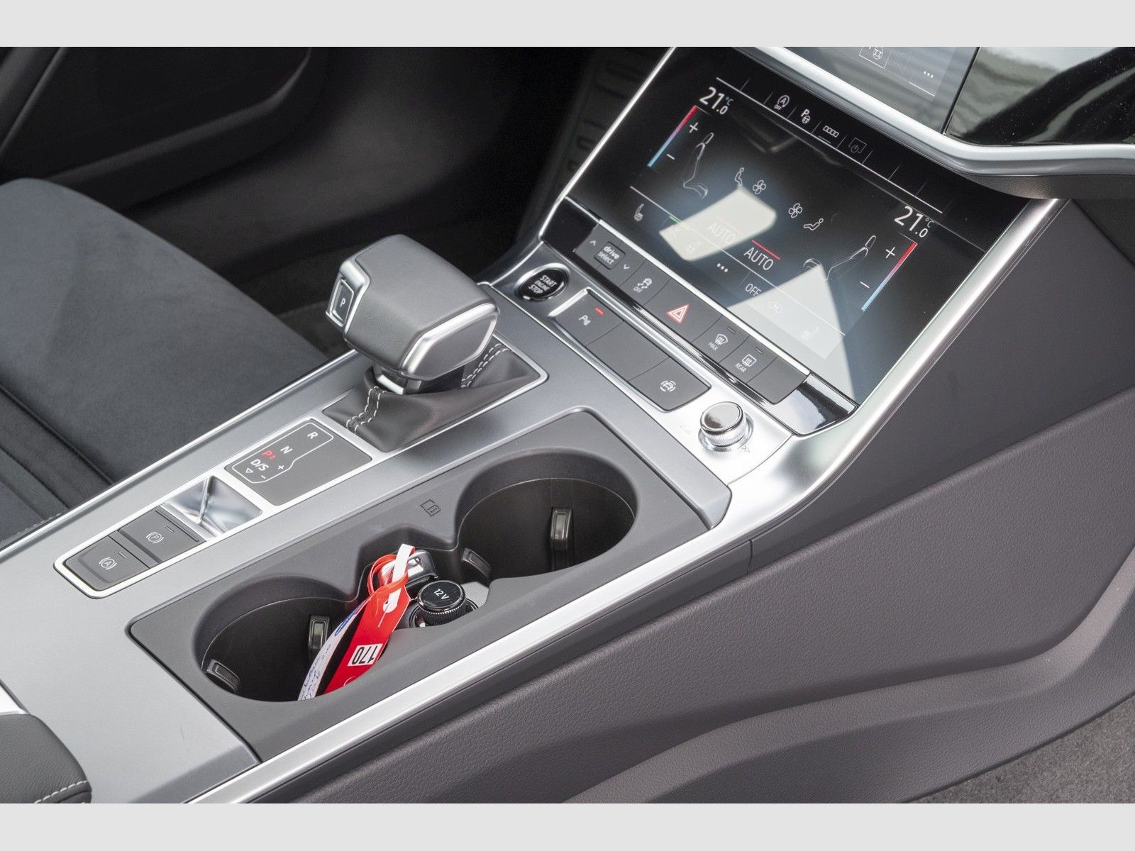 Audi A6 Avant 45 TFSI S line S tronic - Samsaru's Car Outlet