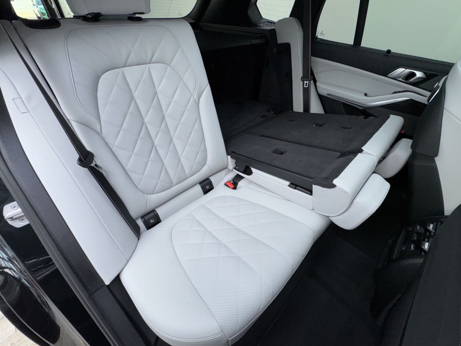 BMW X5 xDrive30d M Sport Pro Luftfeder Pano ACC 360°