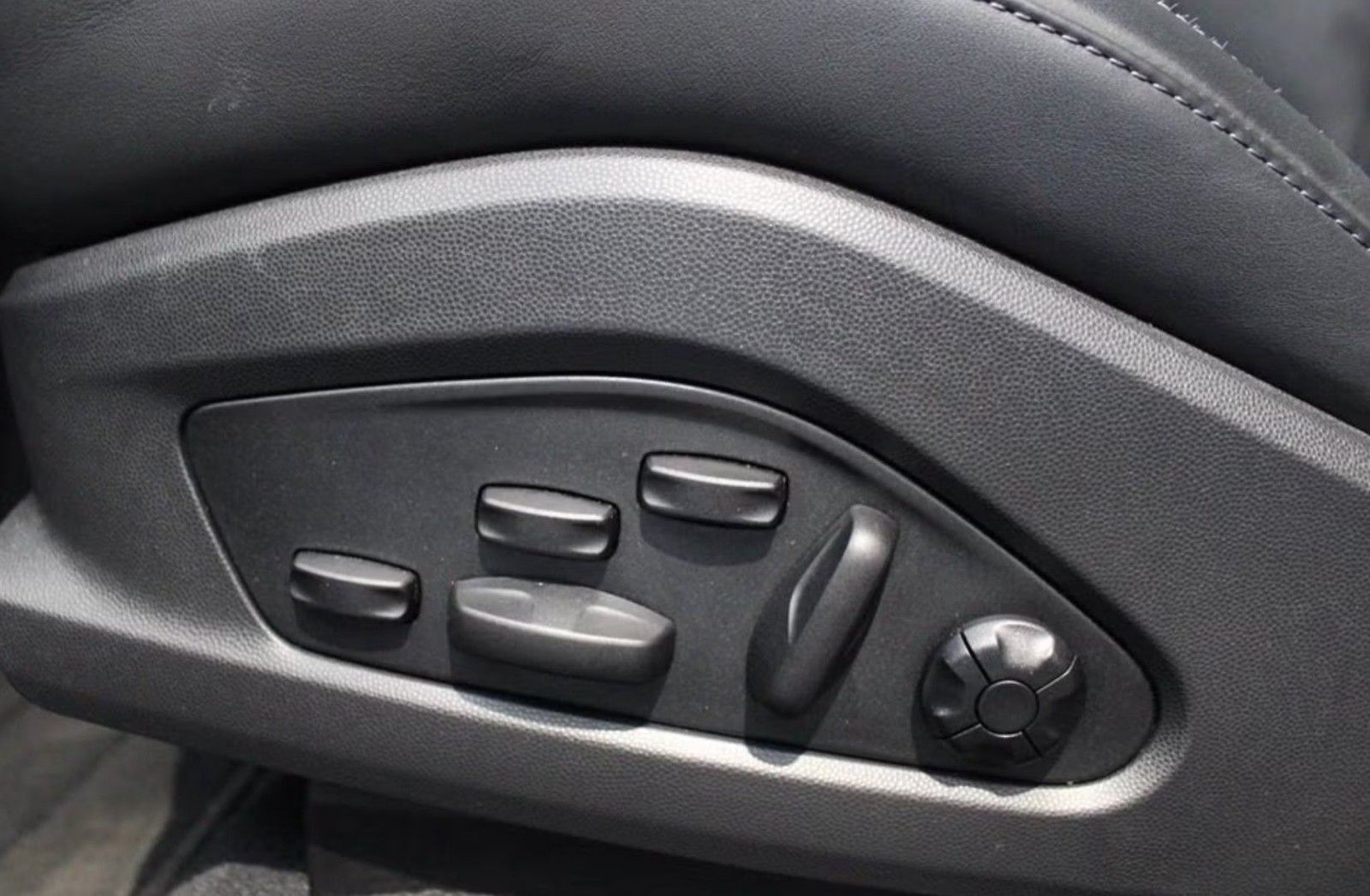 Porsche Macan Electric 4P-DISPLAY*PSM*RS-SPYDER DESIGN