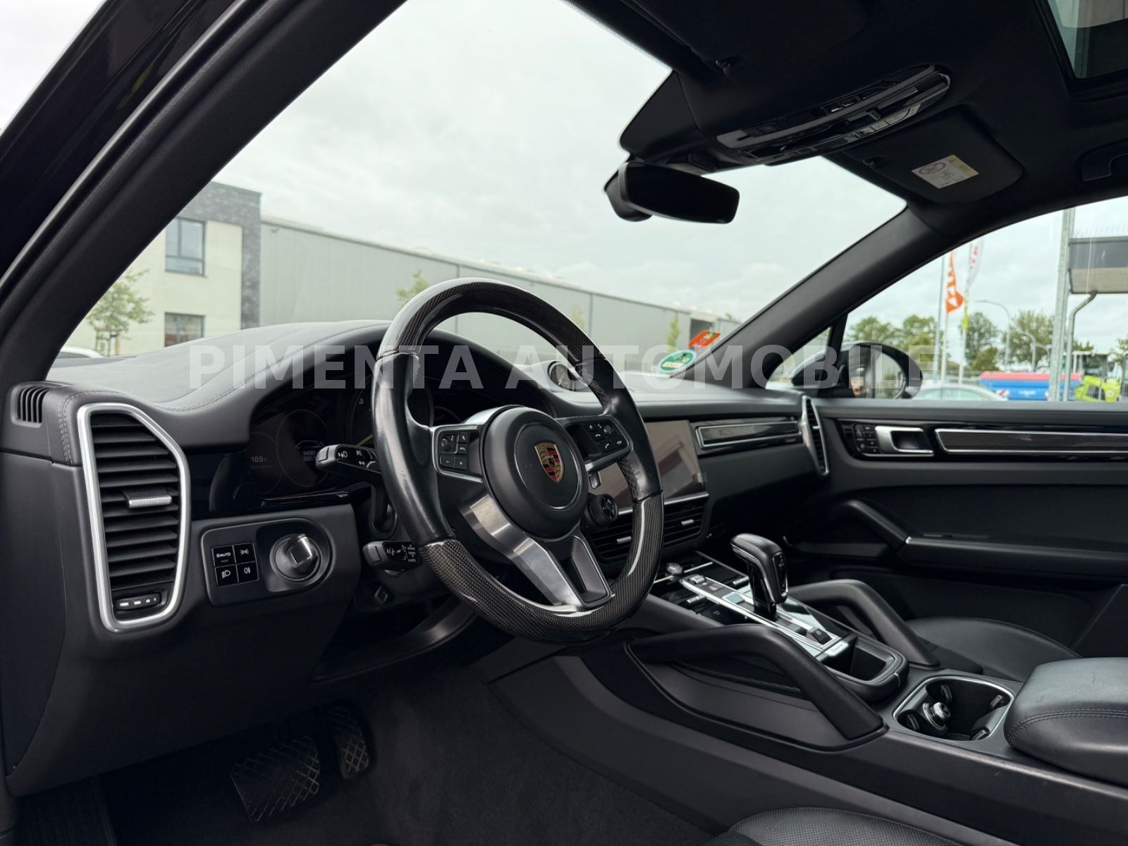 Porsche Cayenne E-Hybrid BLACK 22" APPROVED AHK LUFT PAN